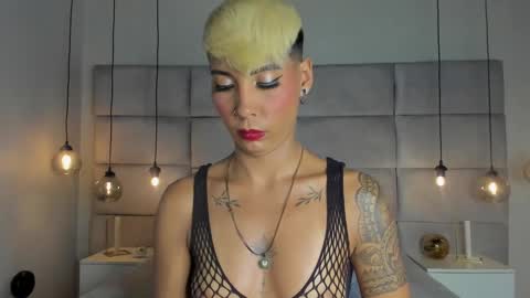 Mia Morgann online show from 01-23-25, 03:11