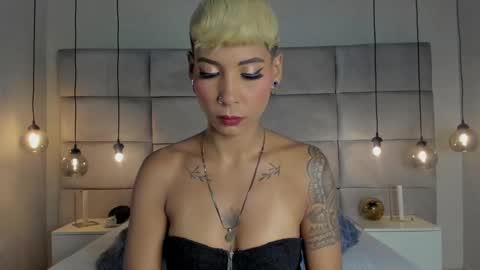Mia Morgann online show from 01-26-25, 12:01