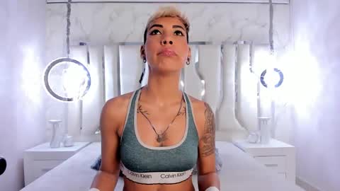 Mia Morgann online show from 02-26-25, 12:03