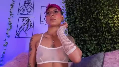 Mia Morgann online show from 10-18-25, 02:40