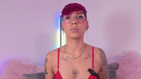 Mia Morgann online show from 11-12-25, 01:33
