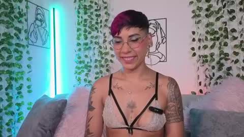 Mia Morgann online show from 05-02-26, 03:39