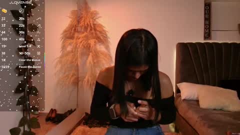 Snapshot of miaoconell chatting on 03-25-26, 10:27 miaoconell online show from 03-25-26, 10:27