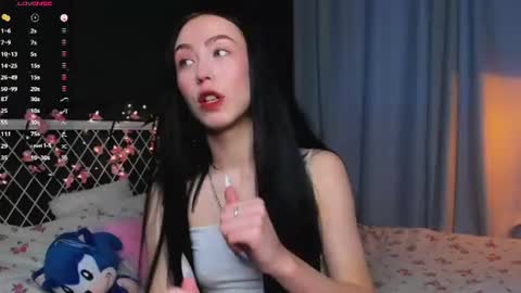 Liz online show from 06-12-26, 05:01