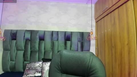 miarivers_1 online show from 04-08-26, 01:11