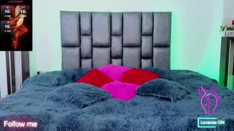 Mia Milf online show from 10-05-25, 10:29