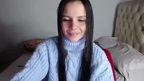 miarobinn_ online show from 12-04-24, 10:35