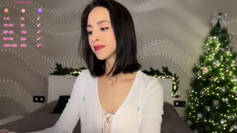 Mia online show from 01-12-26, 06:18