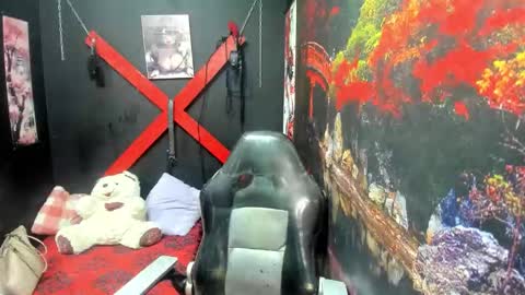 Mariana online show from 09-30-25, 11:37