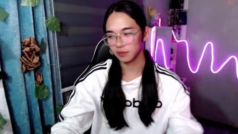 Snapshot of miatrixs chatting on 02-22-26, 07:01 Mia online show from 02-22-26, 07:01