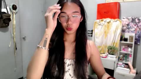 Snapshot of miatrixs chatting on 03-16-26, 05:28 Mia online show from 03-16-26, 05:28