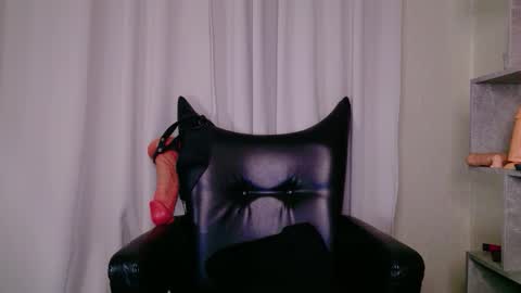 Snapshot of miaunicorn chatting on 03-03-26, 04:18 Lana online show from 03-03-26, 04:18