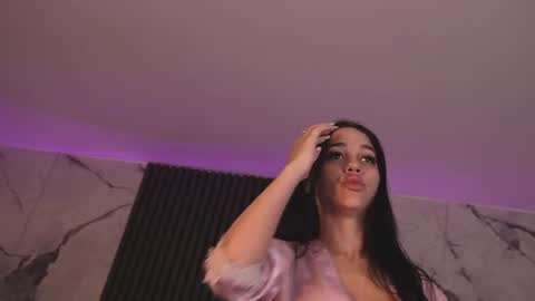 Snapshot of miavelvety chatting on 07-22-26, 07:38 Kimmy online show from 07-22-26, 07:38