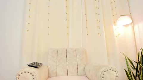 Snapshot of miavenuss_1 chatting on 11-10-25, 07:57 Miavenuss 1 online show from 11-10-25, 07:57