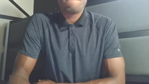 Snapshot of miavers23 chatting on 09-24-25, 11:35 KxngVers online show from 09-24-25, 11:35