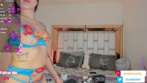 Snapshot of miavillalobos_ chatting on 12-28-24, 11:09 Mia Villalobos online show from 12-28-24, 11:09
