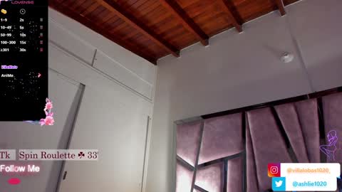 Snapshot of miavillalobos_ chatting on 12-30-24, 08:47 Mia Villalobos online show from 12-30-24, 08:47