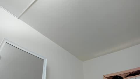 Snapshot of miavillalobos_ chatting on 01-15-25, 05:29 Mia Villalobos online show from 01-15-25, 05:29