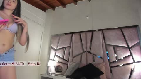 Snapshot of miavillalobos_ chatting on 01-15-25, 10:13 Mia Villalobos online show from 01-15-25, 10:13
