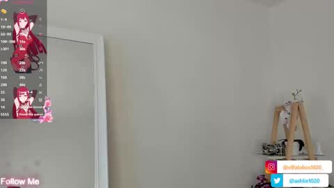 Snapshot of miavillalobos_ chatting on 02-14-25, 04:09 Mia Villalobos online show from 02-14-25, 04:09