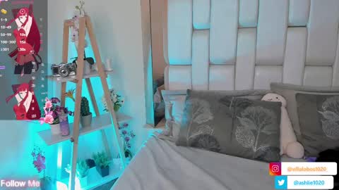 Snapshot of miavillalobos_ chatting on 02-24-25, 12:59 Mia Villalobos online show from 02-24-25, 12:59