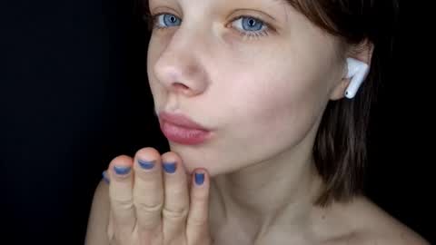 Luna online show from 02-06-26, 04:43