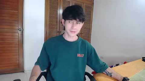 Michael online show from 06-11-26, 07:56