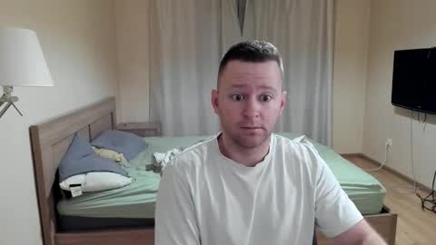 Snapshot of michael_birkin chatting on 12-21-25, 03:57 Michael Birkin online show from 12-21-25, 03:57