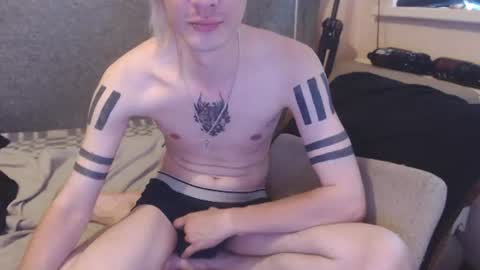 Snapshot of michael_danymans chatting on 07-01-26, 02:18 Michael online show from 07-01-26, 02:18