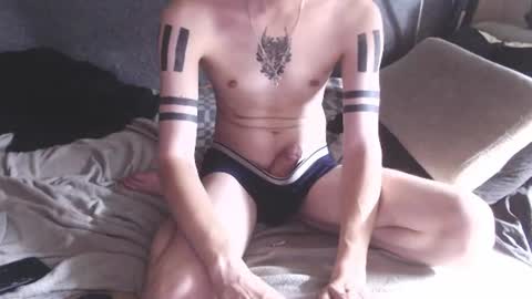 Snapshot of michael_danymans chatting on 07-12-26, 07:32 Michael online show from 07-12-26, 07:32