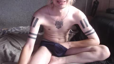 Snapshot of michael_danymans chatting on 07-28-26, 09:15 Michael online show from 07-28-26, 09:15