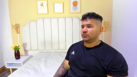 Snapshot of michael_hill1 chatting on 11-10-25, 07:57 MICHAEL online show from 11-10-25, 07:57