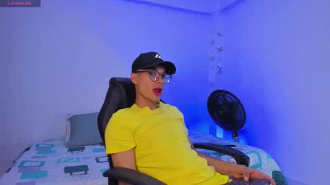 Snapshot of michael_jordan_xxx chatting on 10-23-25, 03:06 JORDAN online show from 10-23-25, 03:06