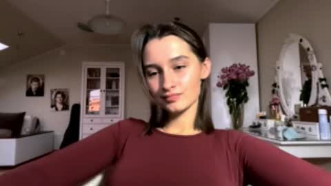 Snapshot of michael_pors chatting on 10-15-25, 02:17 Emily online show from 10-15-25, 02:17