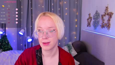 Snapshot of michael_swan chatting on 12-07-24, 01:40 Michel online show from 12-07-24, 01:40