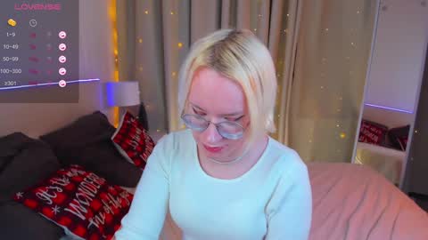 Snapshot of michael_swan chatting on 12-20-24, 01:22 Michel online show from 12-20-24, 01:22