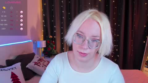 Snapshot of michael_swan chatting on 12-29-24, 01:38 Michel online show from 12-29-24, 01:38