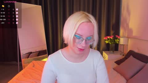 Snapshot of michael_swan chatting on 01-30-25, 01:42 Michel online show from 01-30-25, 01:42