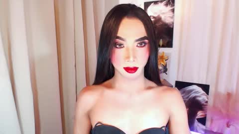 michaelagoddess online show from 12-18-25, 04:57