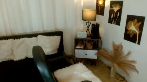 Snapshot of michaelagoddess chatting on 04-08-26, 08:47 michaelagoddess online show from 04-08-26, 08:47
