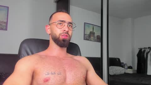 MichaelEvansx online show from 01-10-25, 10:04