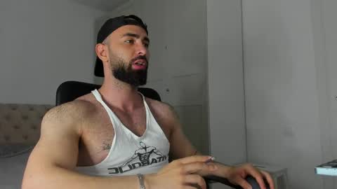 MichaelEvansx online show from 05-08-26, 08:25