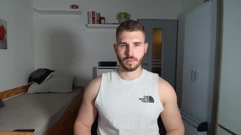 Snapshot of michaelos11 chatting on 03-29-26, 04:29 michaelos11 online show from 03-29-26, 04:29