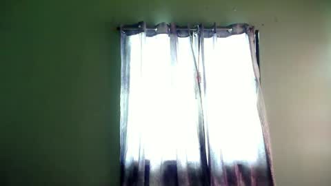 My name is Kel 18. 53 short and petite... online show from 12-05-24, 01:03
