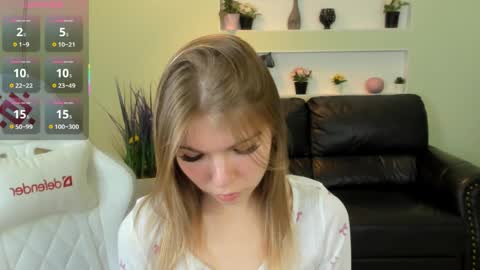 Snapshot of michafox chatting on 04-01-26, 01:41 michafox online show from 04-01-26, 01:41