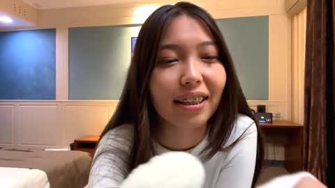 Aidaxo online show from 10-25-25, 02:02