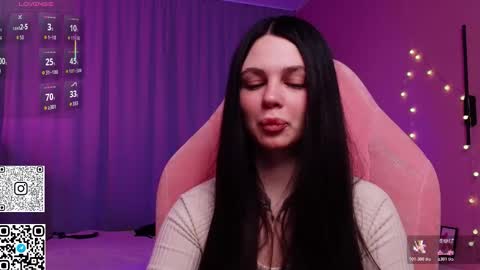 Snapshot of michela_fruet chatting on 03-25-26, 01:11 Kate online show from 03-25-26, 01:11