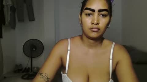 Snapshot of micheldelatorre69 chatting on 09-23-25, 07:06 MichelandDavid online show from 09-23-25, 07:06