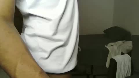 Snapshot of micheldelatorre69 chatting on 09-24-25, 07:39 MichelandDavid online show from 09-24-25, 07:39