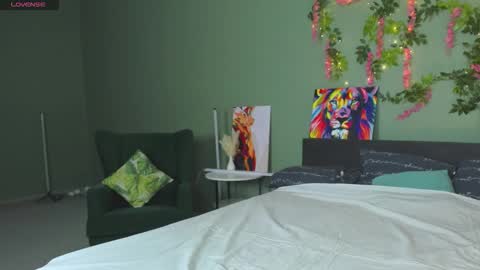 michele_mack online show from 02-09-26, 02:37